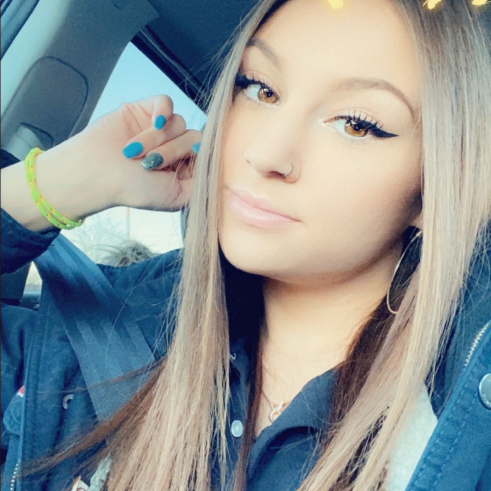 Meet your Posher, Baylee